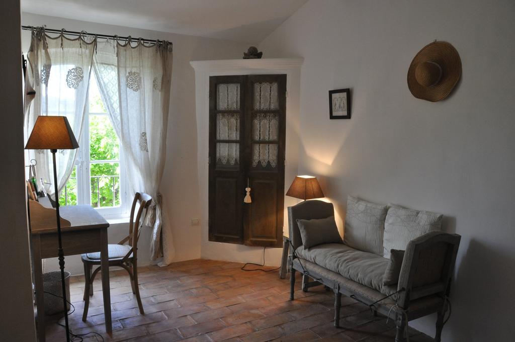 Le Mas En Provence Bed and Breakfast Entrechaux Εξωτερικό φωτογραφία